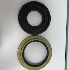 1096252650 1096250410 HUB OIL SEAL FOR DAEWOO BUS TRUCK PART 3389800650 1026679