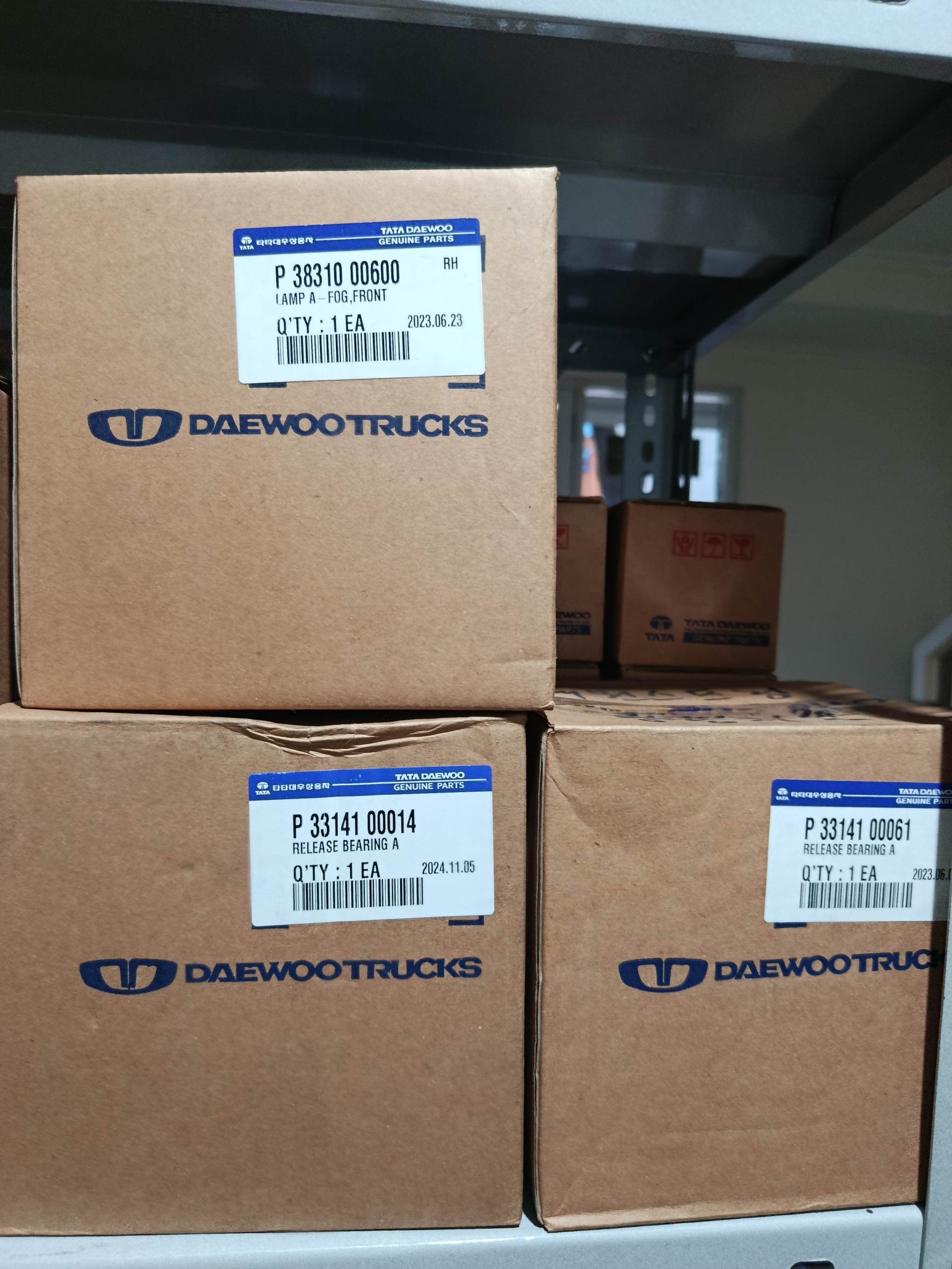 3831000600 LAMP FOG FRONT TATA DAEWOO NOVUS