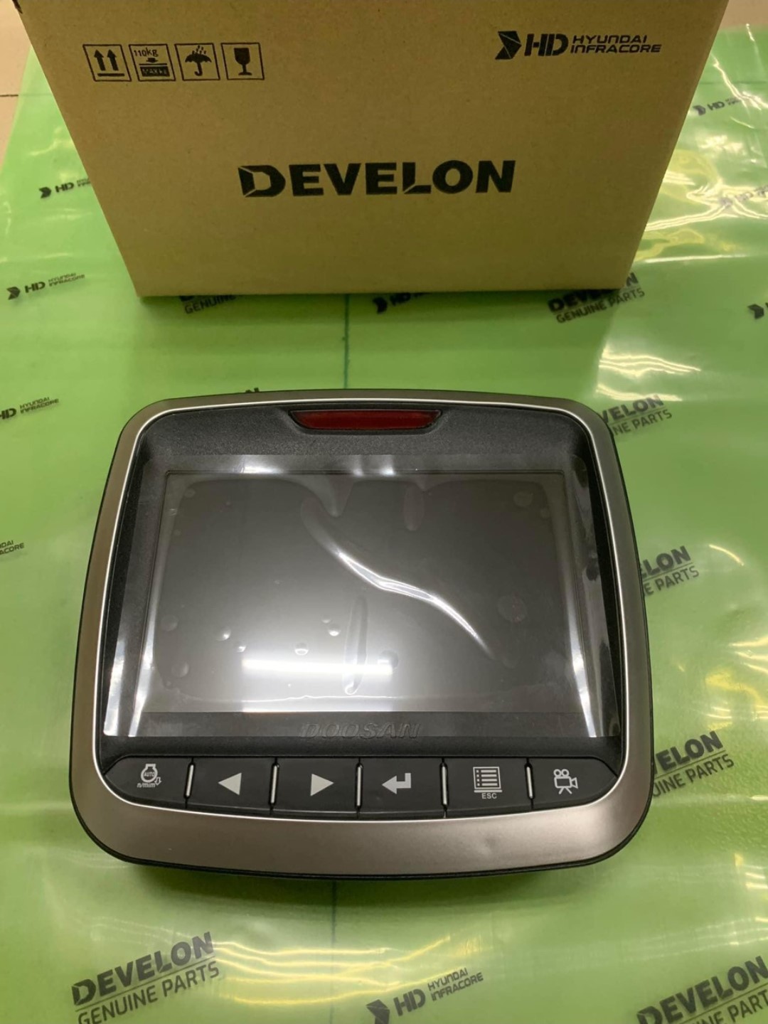 30042600174 LCD MONITOR DOOSAN