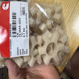 cummins-jaw-coupling-spider-3046200-109859-101920-for-cummins-qsm11-v28-g855-engine