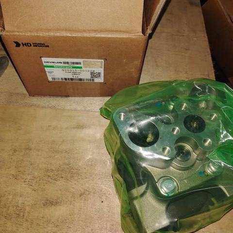 400915-00022B OIL PUMP DE08 DX260 DX300 DOOSAN DEVELON