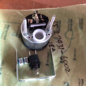 65.27431-6002 GAUGE OIL PRESSURE  DOOSAN DEVELON