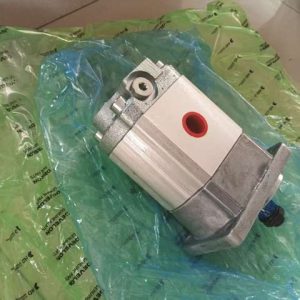 401-00054  MOTOR,TRAVEL DL300   DOOSAN DEVELON
