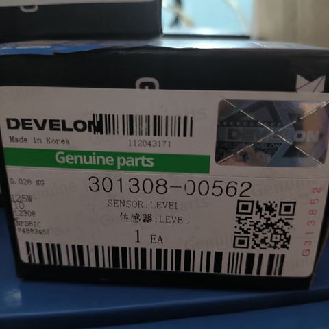 301308-00562 SENSOR;LEVEL DOOSAN DEVELON