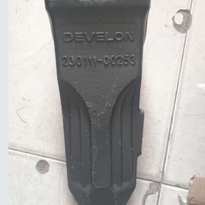 230111-00253    BUCKET TOOTH / ADAPTER DX300    DOOSAN DEVELON HYUNDAI