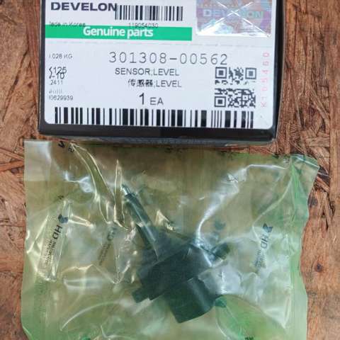 301308-00562 SENSOR DOOSAN DEVELON