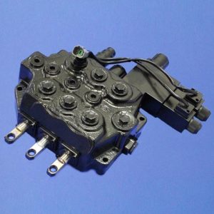 K1020062 VALVE,CONTROL DOOSAN DEVELON