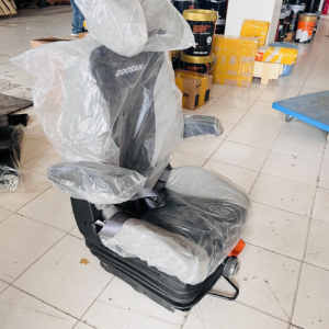 901-00029a-901-00045-220110-00033a-seat-operator-doosan-develon-2