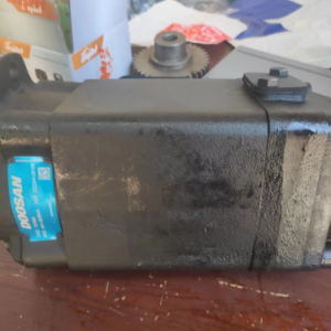 401-00354A TRIPLE VANE PUMP DOOSAN DEVELON HYUNDAI
