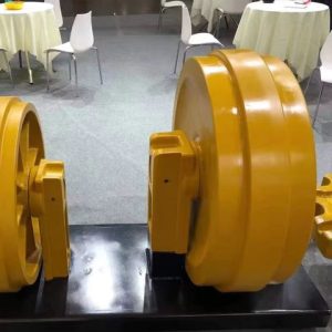 200102-00052    IDLER,TRACK DX225LCA    DOOSAN DEVELON HYUNDAI