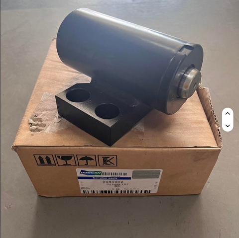 D585902 TILT CYLINDER DOOSAN DEVELON