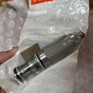 6677984/6684701/7219324 VALVE DOOSAN DEVELON