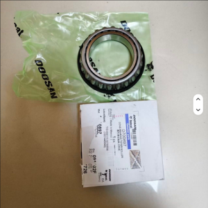 D700897 CONE BEARING / TAPER ROLLER BEARING  DOOSAN DEVELON