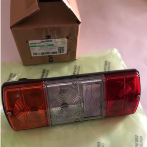 301005-00827A  LAMP ASSY DL420   DOOSAN DEVELON