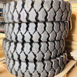 900138-01134    TIRE     DOOSAN DEVELON HYUNDAI
