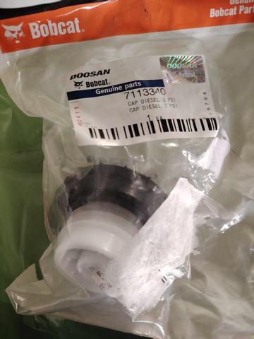 7113340 7113340 CAP DOOSAN DEVELON