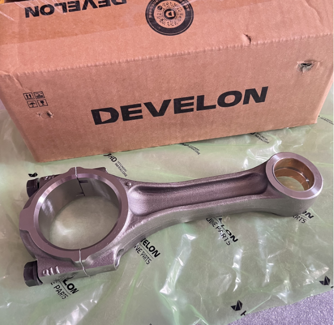 150121-00270A, ENGINE DOOSAN DEVELON