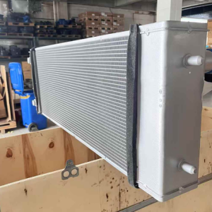 K1008126  RADIATOR  HYUNDAI