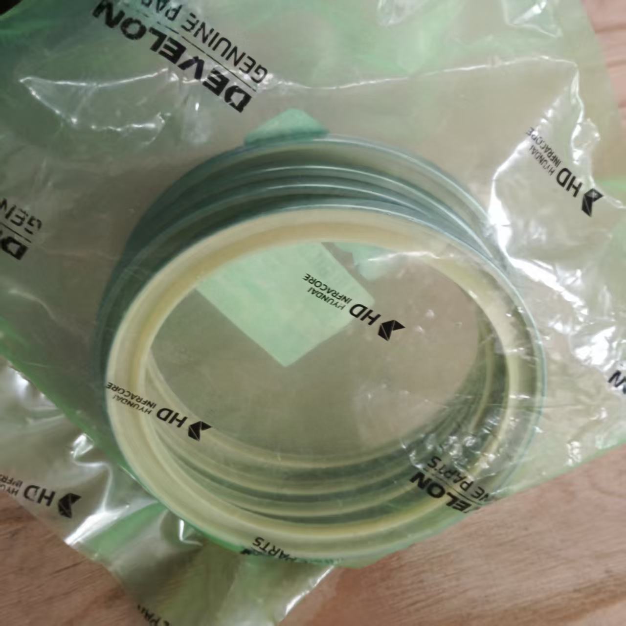 DS5502048 SEAL,DUST DX800 DOOSAN DEVELON HYUNDAI