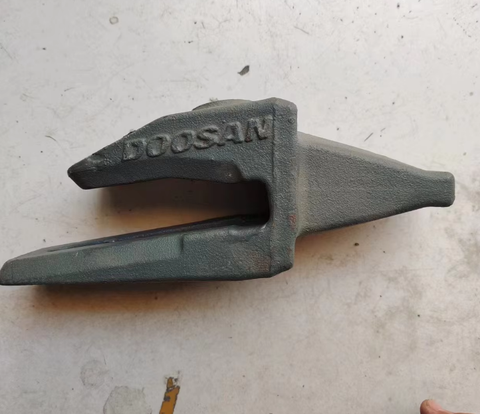 430203-00015 ADAPTER,TOOTH DOOSAN DEVELON HYUNDAI