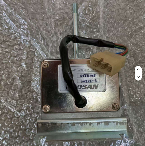 D558145 ACCELERATOR ASSY DOOSAN DEVELON