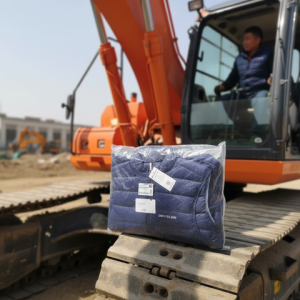 940205-00871     DOWN VEST     DOOSAN DEVELON