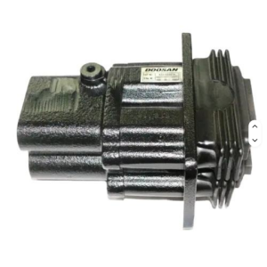 420-00467A 410119-00003 VALVE, PEDAL DX140 DOOSAN DEVELON
