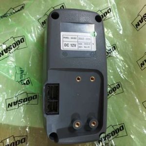 300426-00295  PANEL, GAUGE  DOOSAN DEVELON