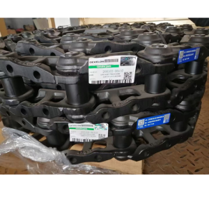 200103-00137     TRACK LINK ASSY     DOOSAN DEVELON