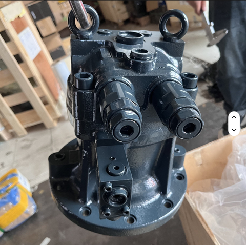 31Q4-11132 SWING MOTOR R140W-9 HYUNDAI