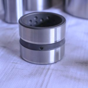 131004-00155A     BUSHING, CARBURIZING DX225LCA    DOOSAN DEVELON