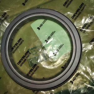 401106-00215  SEAL, OIL (FRONT)  DOOSAN DEVELON