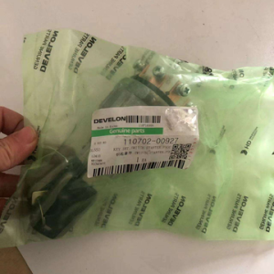 110702-00927     KEY SWITCH SET     DOOSAN DEVELON
