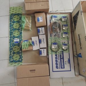 150115-00016     ENGINE OVERHAUL REPAIR KIT DL06    DOOSAN DEVELON